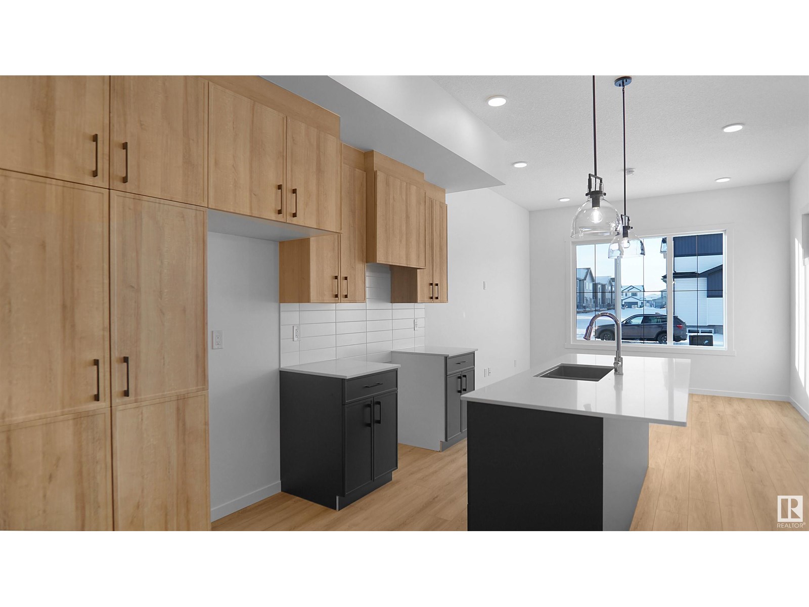 Photo 13 of 7505 Observer Ln Nw, Edmonton AB