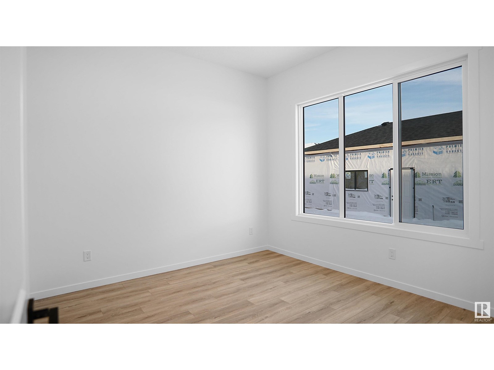 Photo 3 of 7505 Observer Ln Nw, Edmonton AB