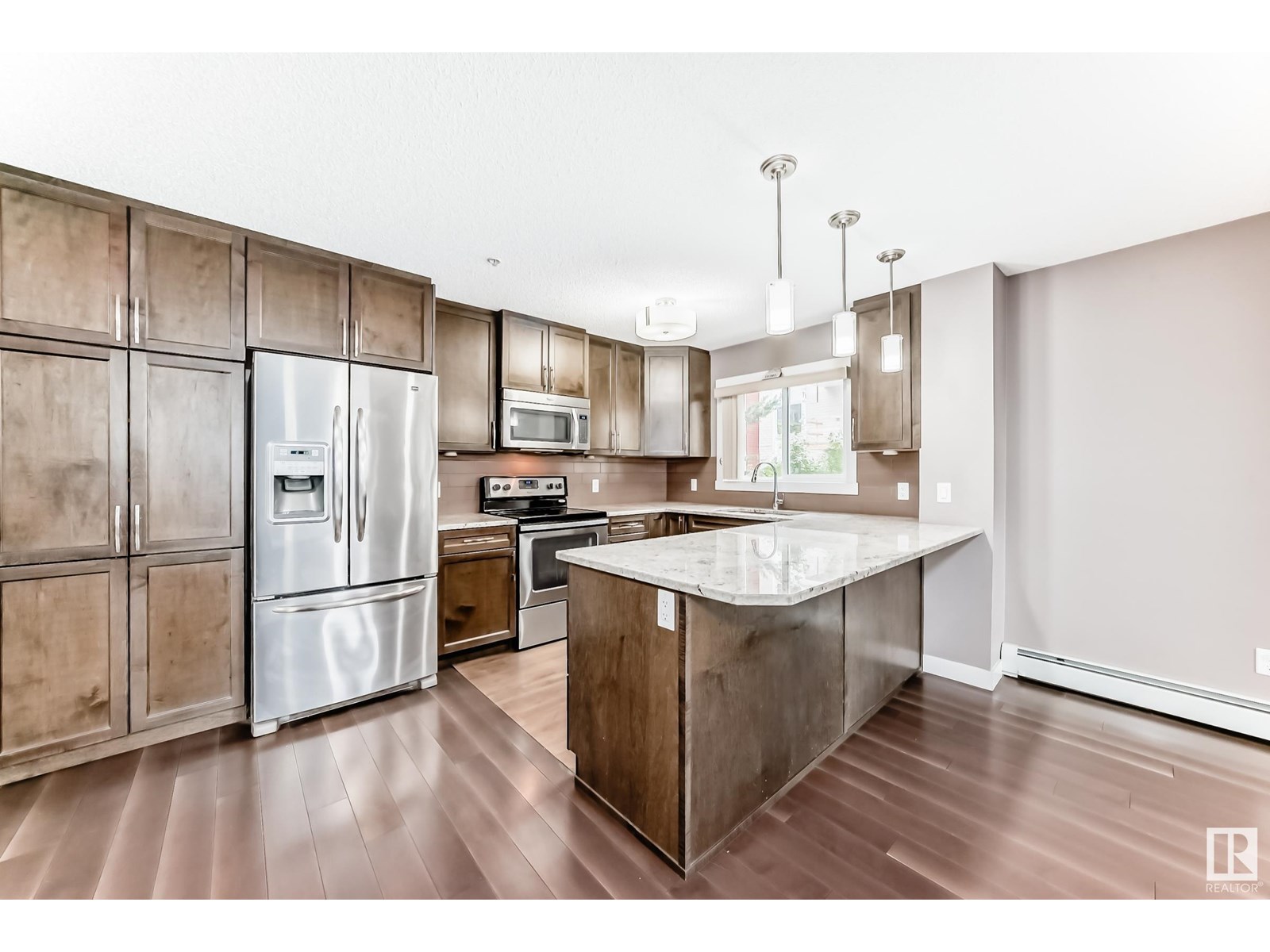 Photo 16 of 101 2207 44 Av Nw Nw, Edmonton AB