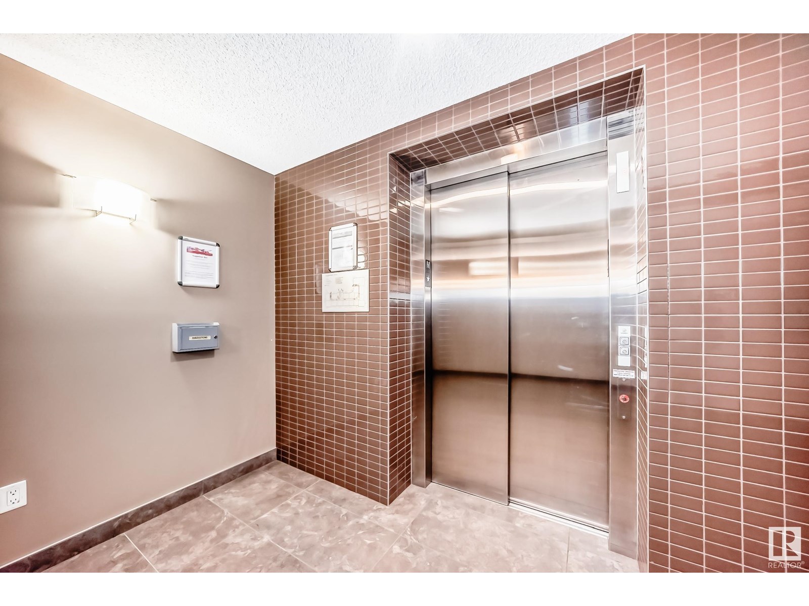 Photo 52 of 101 2207 44 Av Nw Nw, Edmonton AB