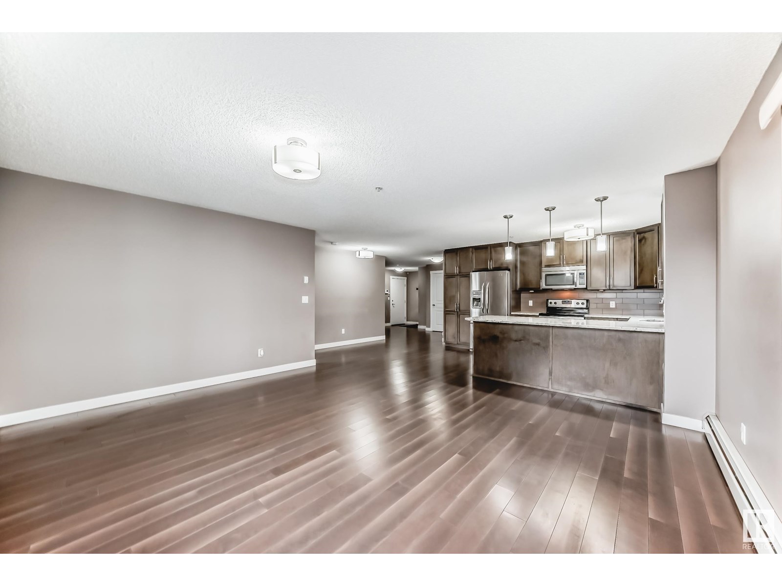 Photo 21 of 101 2207 44 Av Nw Nw, Edmonton AB