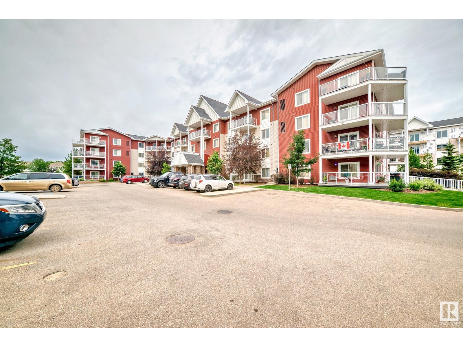 Photo 37 of 101 2207 44 Av Nw Nw, Edmonton AB