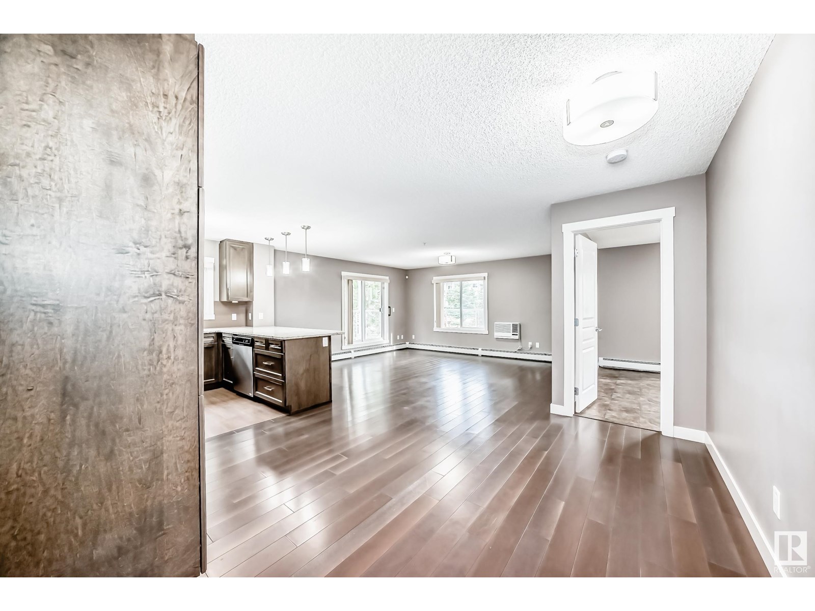 Photo 23 of 101 2207 44 Av Nw Nw, Edmonton AB