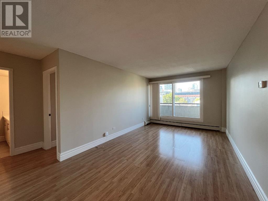 Single Family House for Sale in    Avenue SW Lower Mount Royal Calgary 