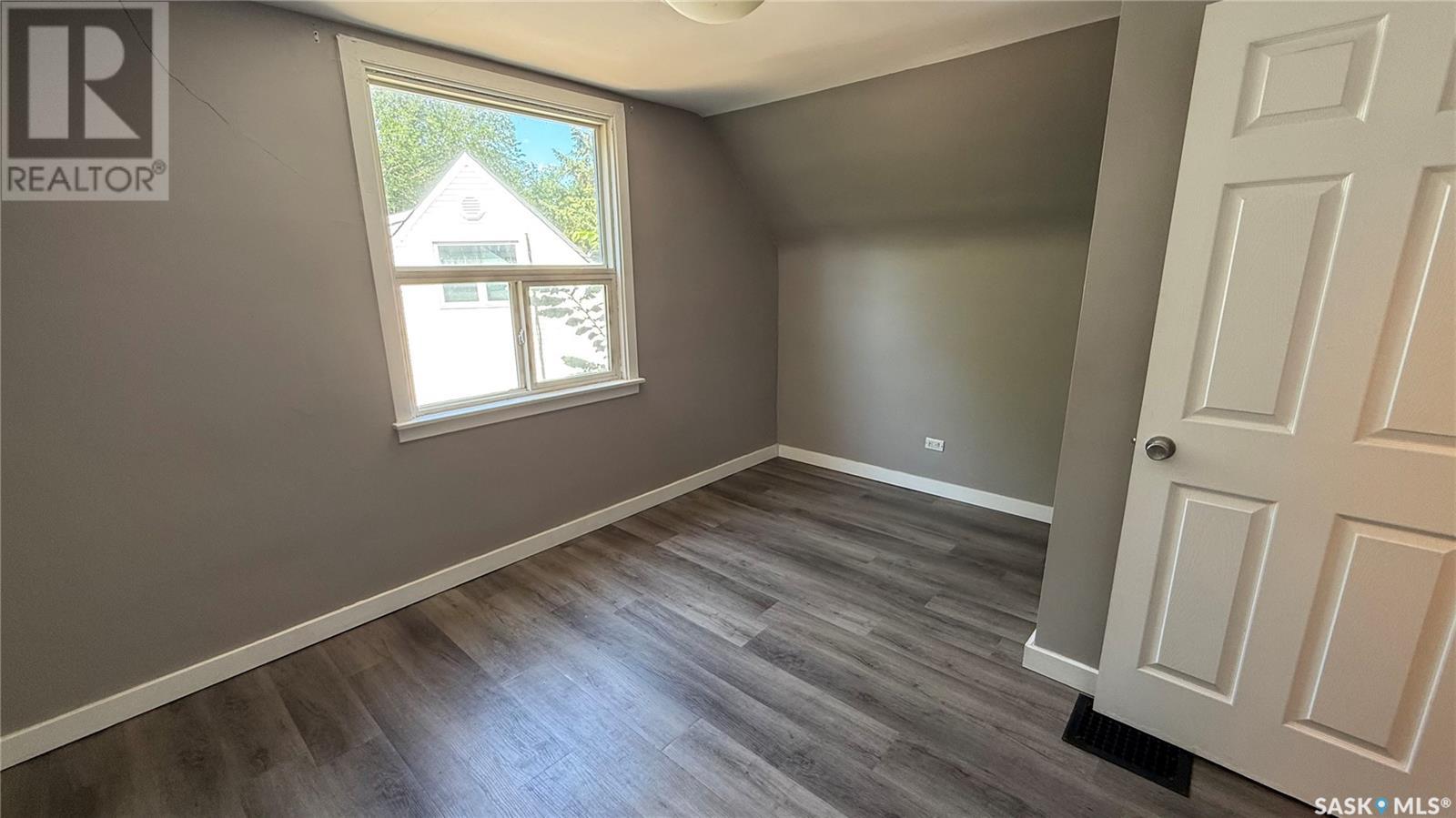 Photo 15 of A B 2614 Elliott Drive, Regina SK