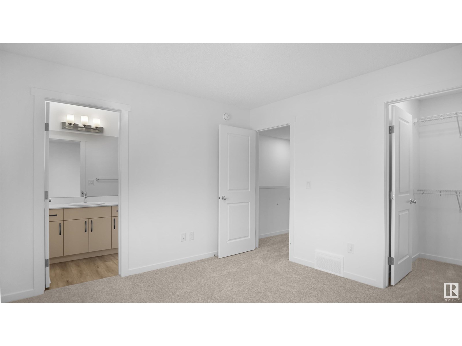 Photo 17 of 85 3705 141 St Sw, Edmonton AB