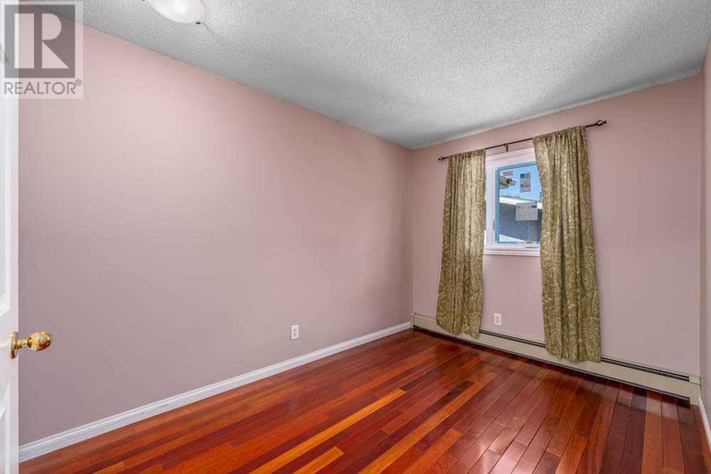 Single Family House for Sale in   Street SW Altadore Calgary 