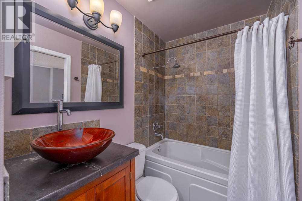 Single Family House for Sale in   Street SW Altadore Calgary 