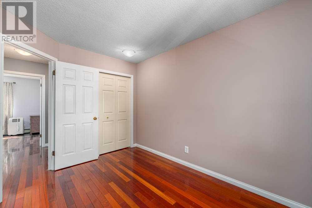 Single Family House for Sale in   Street SW Altadore Calgary 