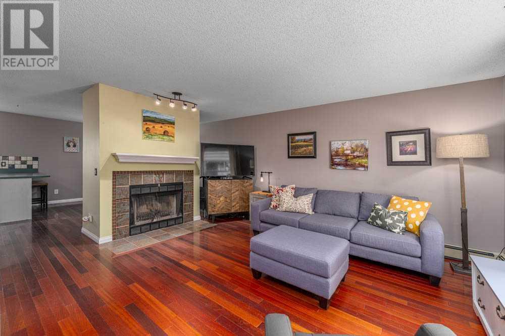 Single Family House for Sale in   Street SW Altadore Calgary 