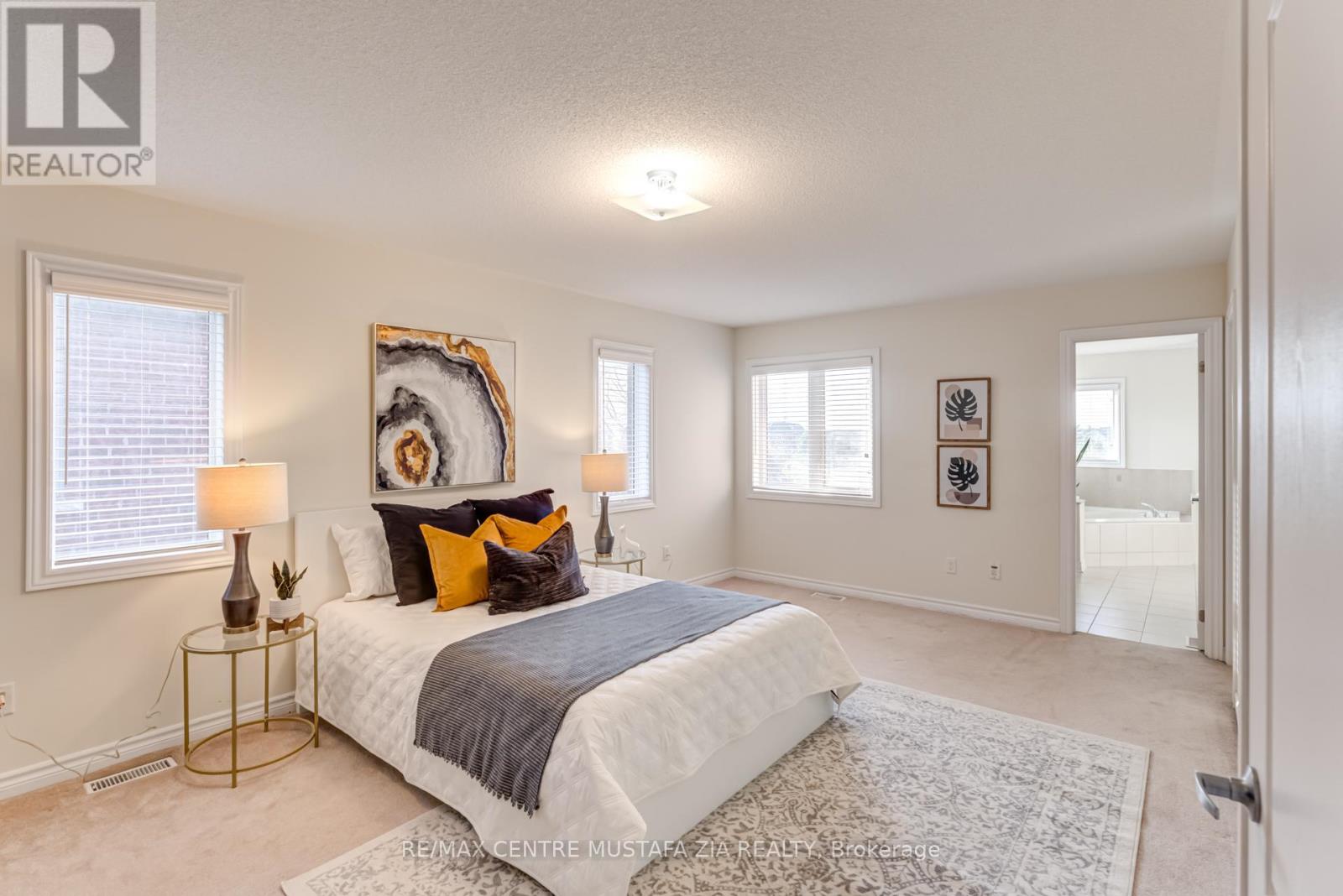 Photo 45 of 28 Rossini Drive, Richmond Hill ON