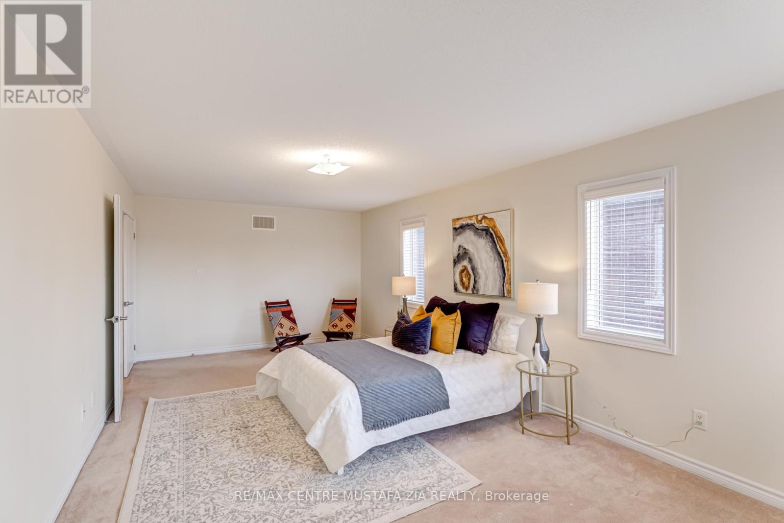 Photo 41 of 28 Rossini Drive, Richmond Hill ON