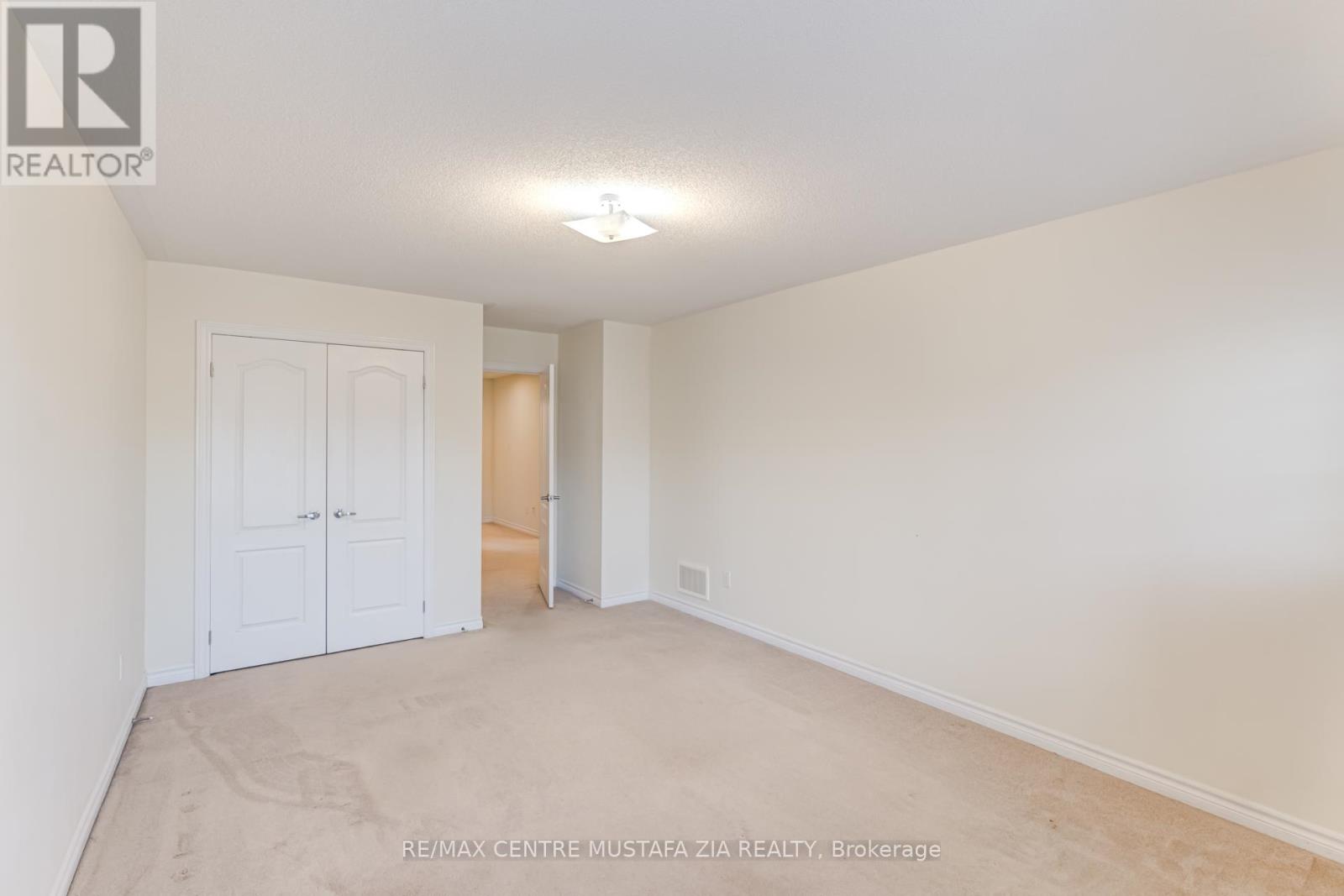 Photo 22 of 28 Rossini Drive, Richmond Hill ON