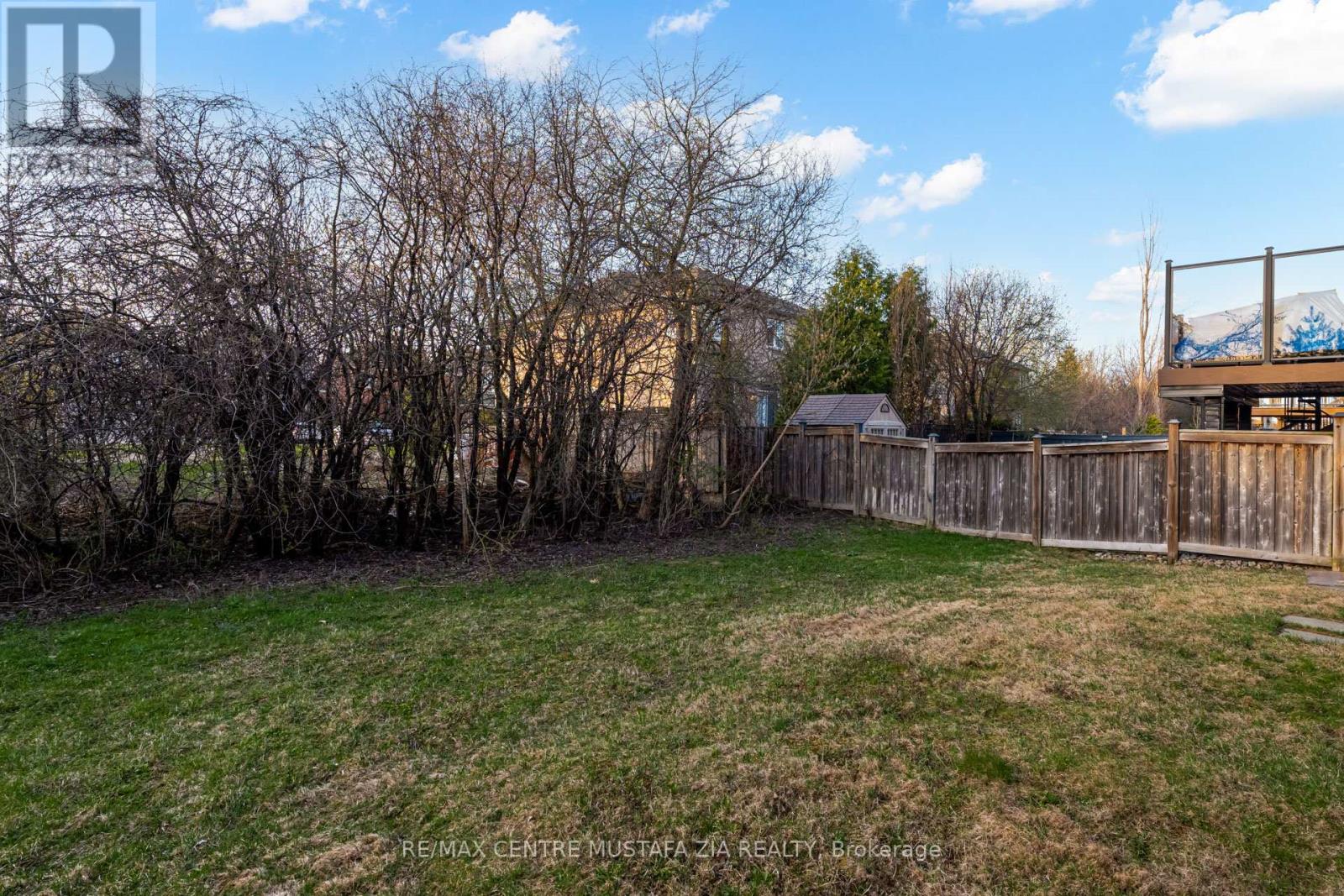 Photo 42 of 28 Rossini Drive, Richmond Hill ON