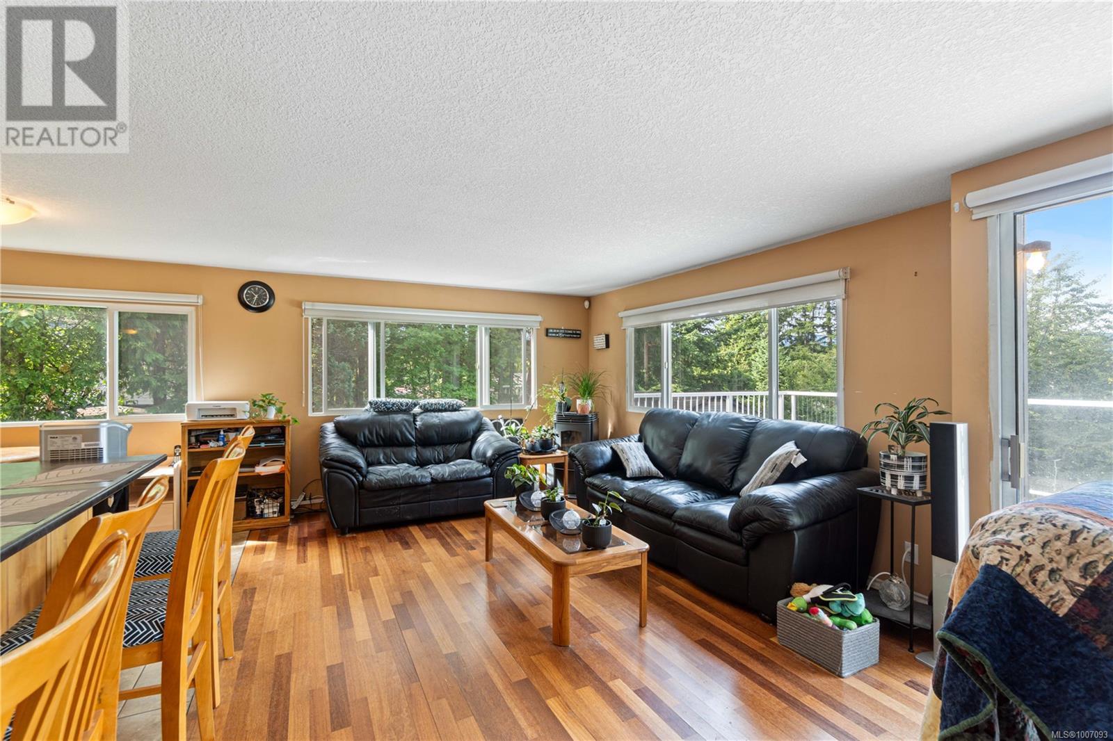 Photo 10 of 5687 Big Bear Ridge, Nanaimo BC