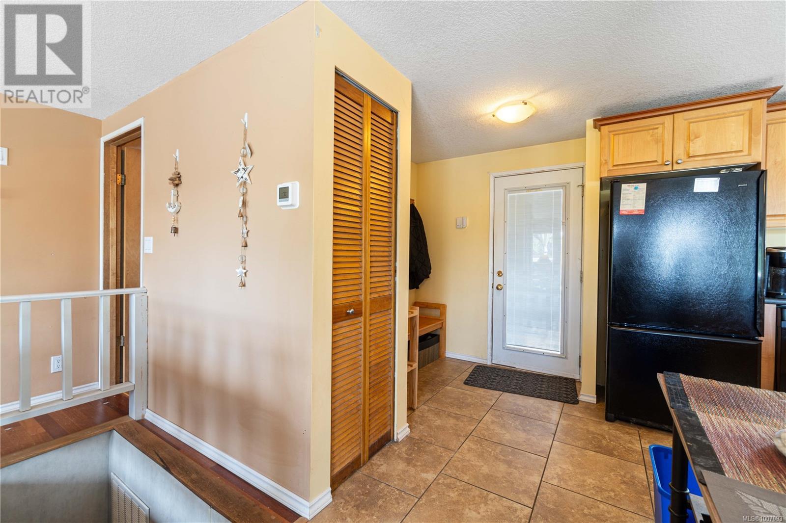 Photo 15 of 5687 Big Bear Ridge, Nanaimo BC
