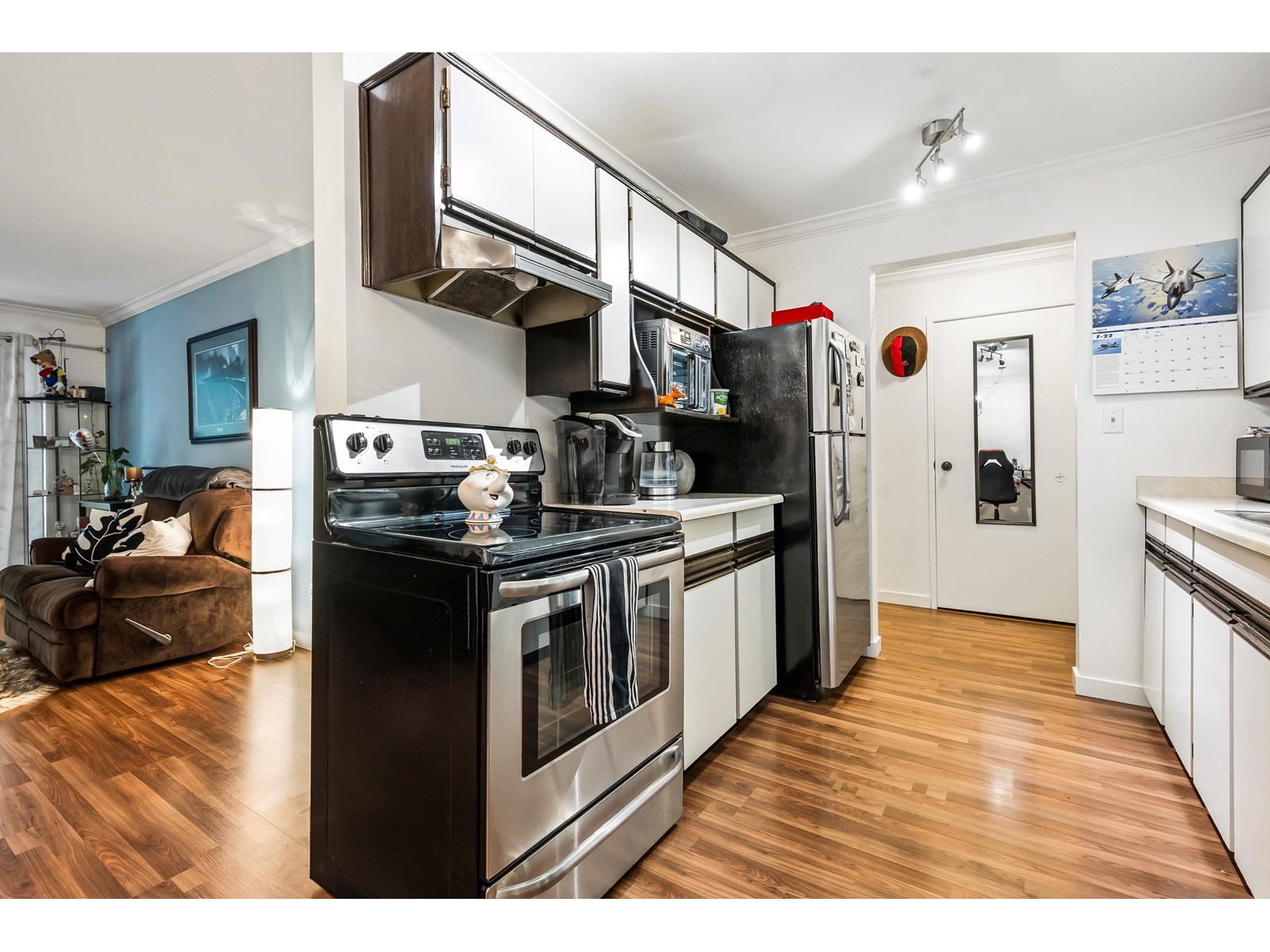 Photo 13 of 202 2567 Victoria Street, Abbotsford BC
