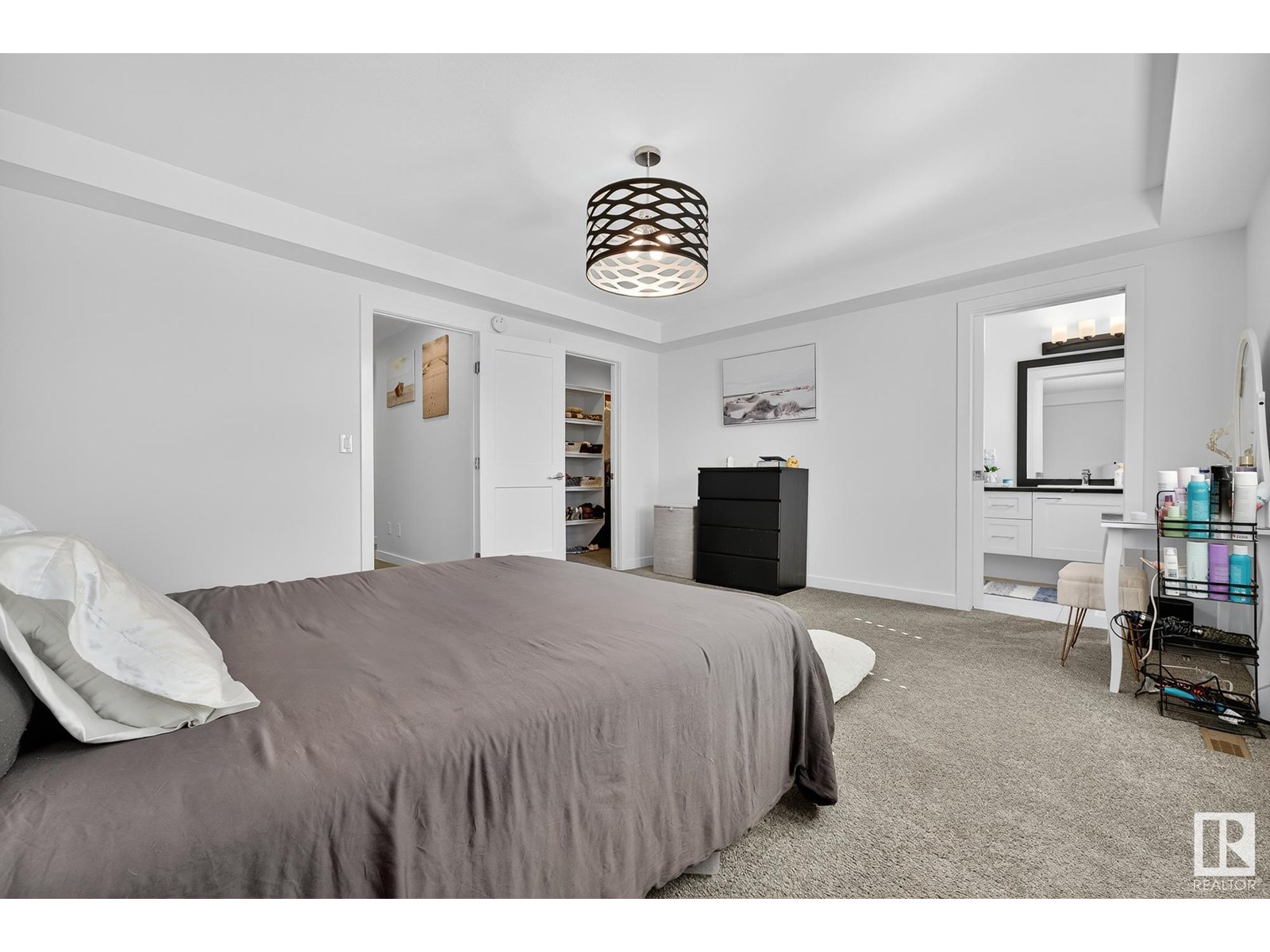 Photo 22 of 10118 96 St, Morinville AB