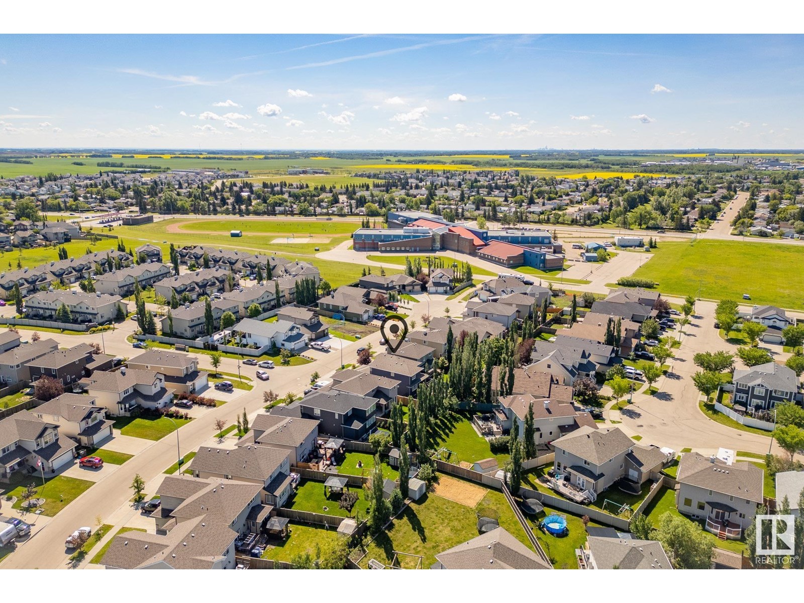 Photo 48 of 10118 96 St, Morinville AB