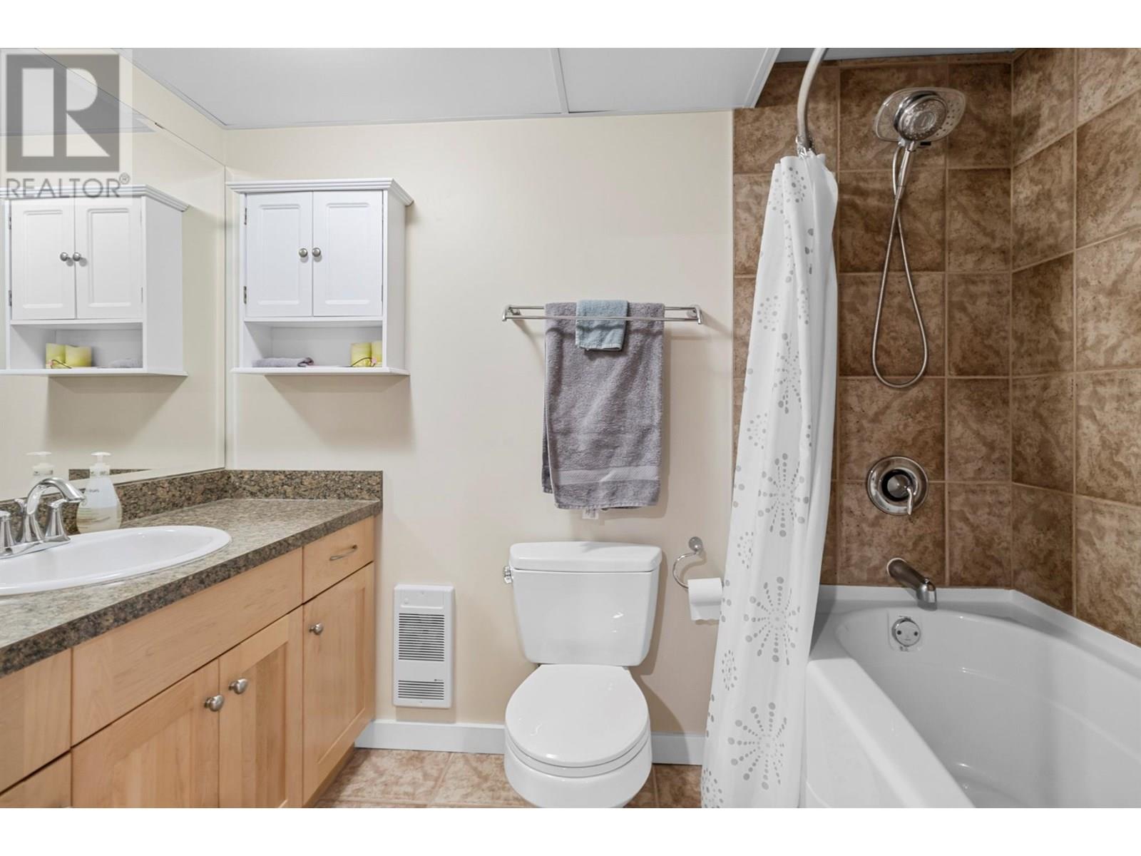 Photo 36 of 2802 Henstridge Road Unit 9, Sorrento BC