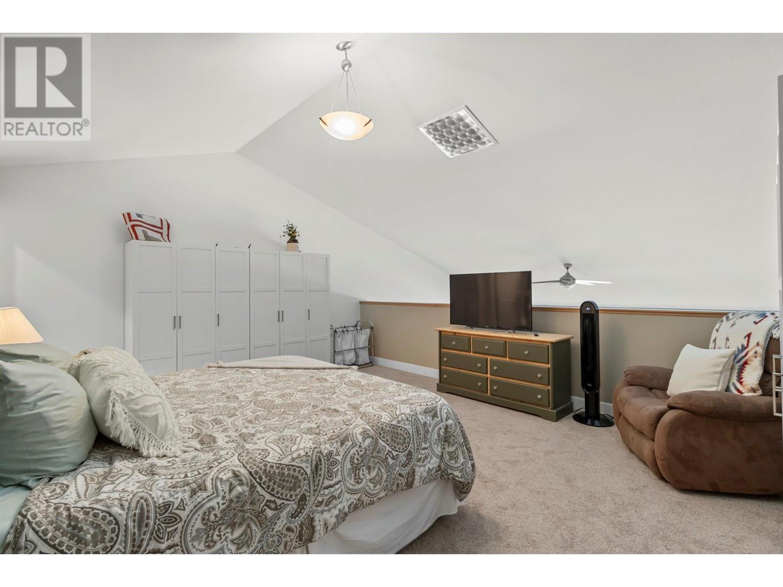 Photo 22 of 2802 Henstridge Road Unit 9, Sorrento BC