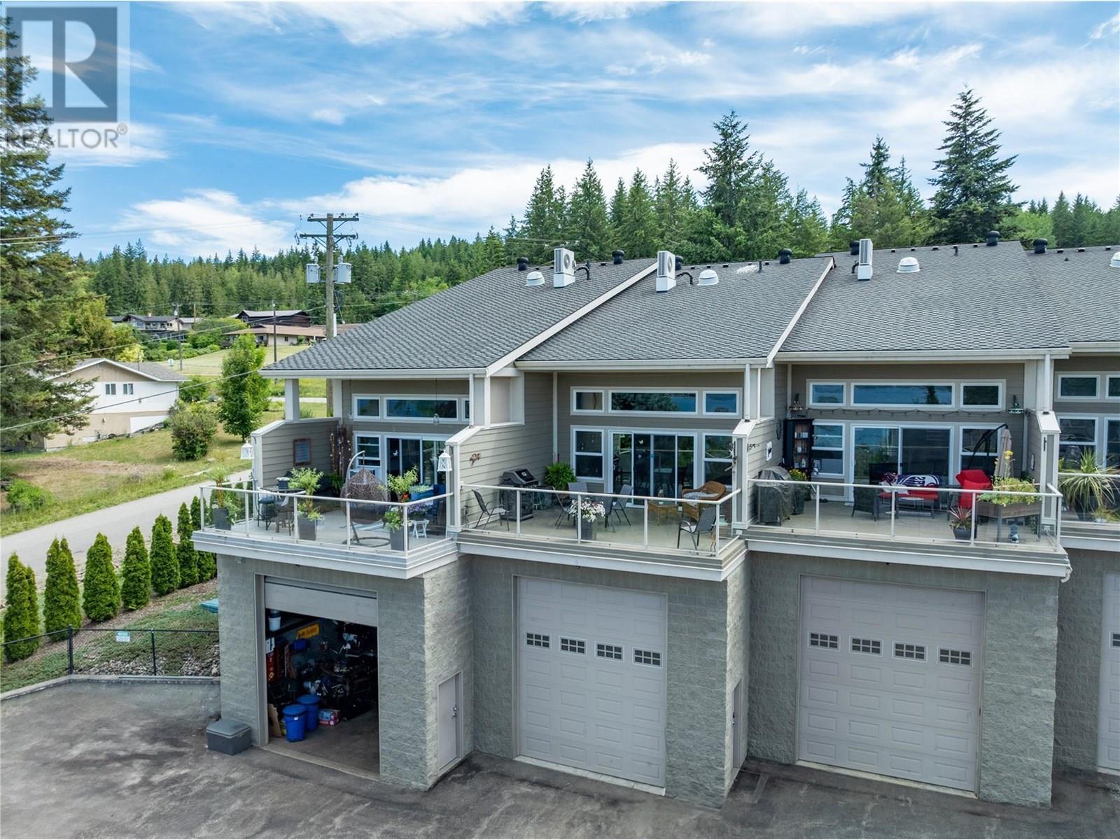 Photo 8 of 2802 Henstridge Road Unit 9, Sorrento BC
