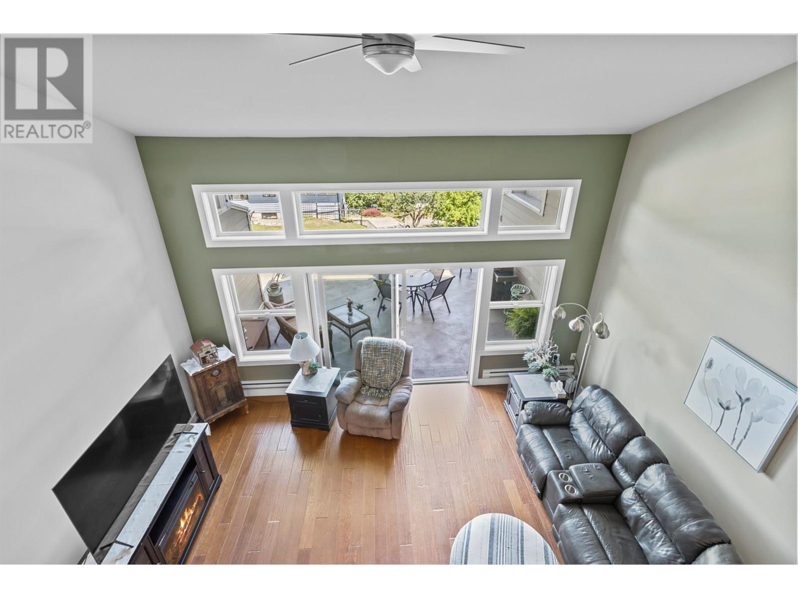 Photo 26 of 2802 Henstridge Road Unit 9, Sorrento BC