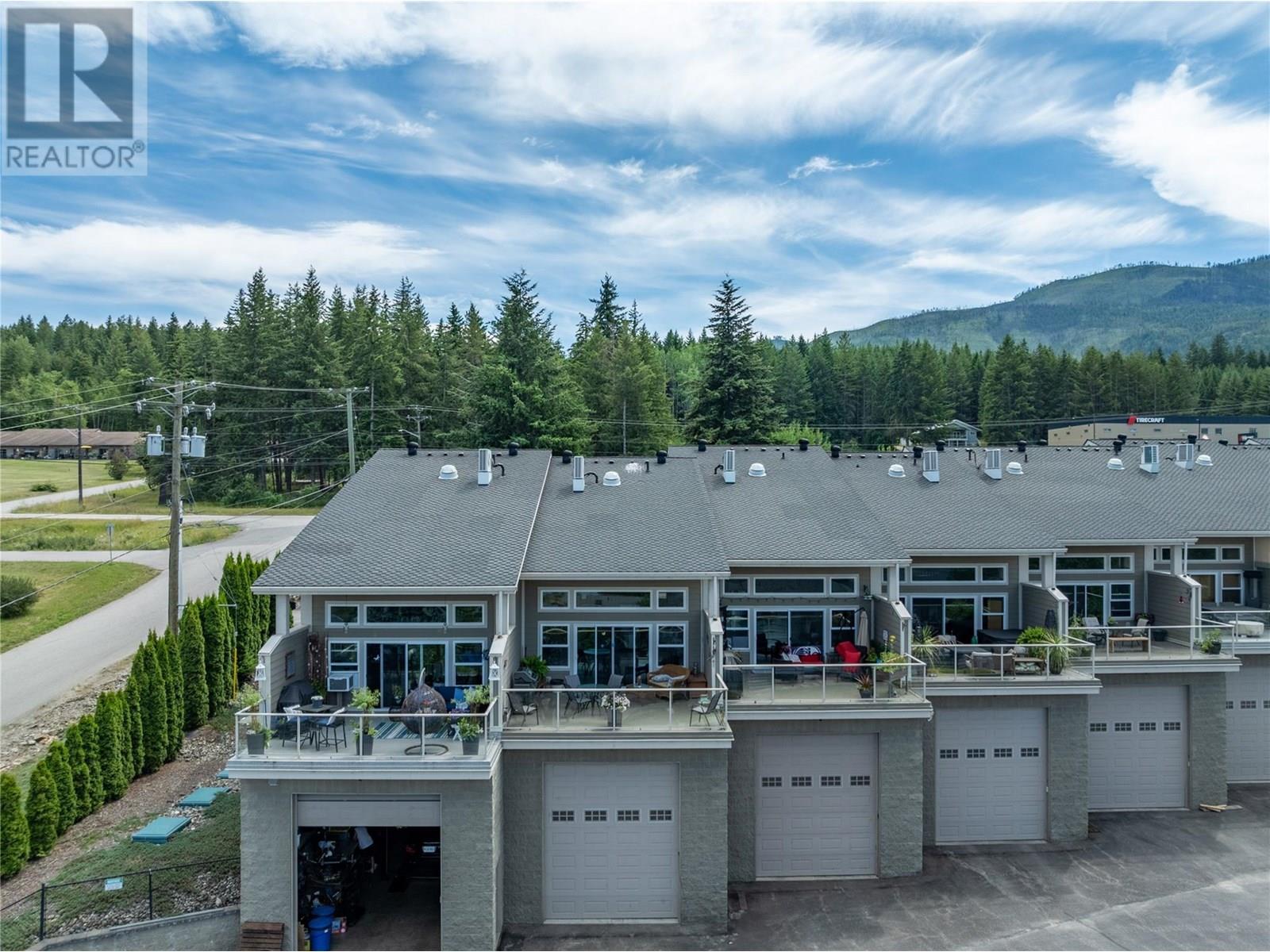 Photo 7 of 2802 Henstridge Road Unit 9, Sorrento BC
