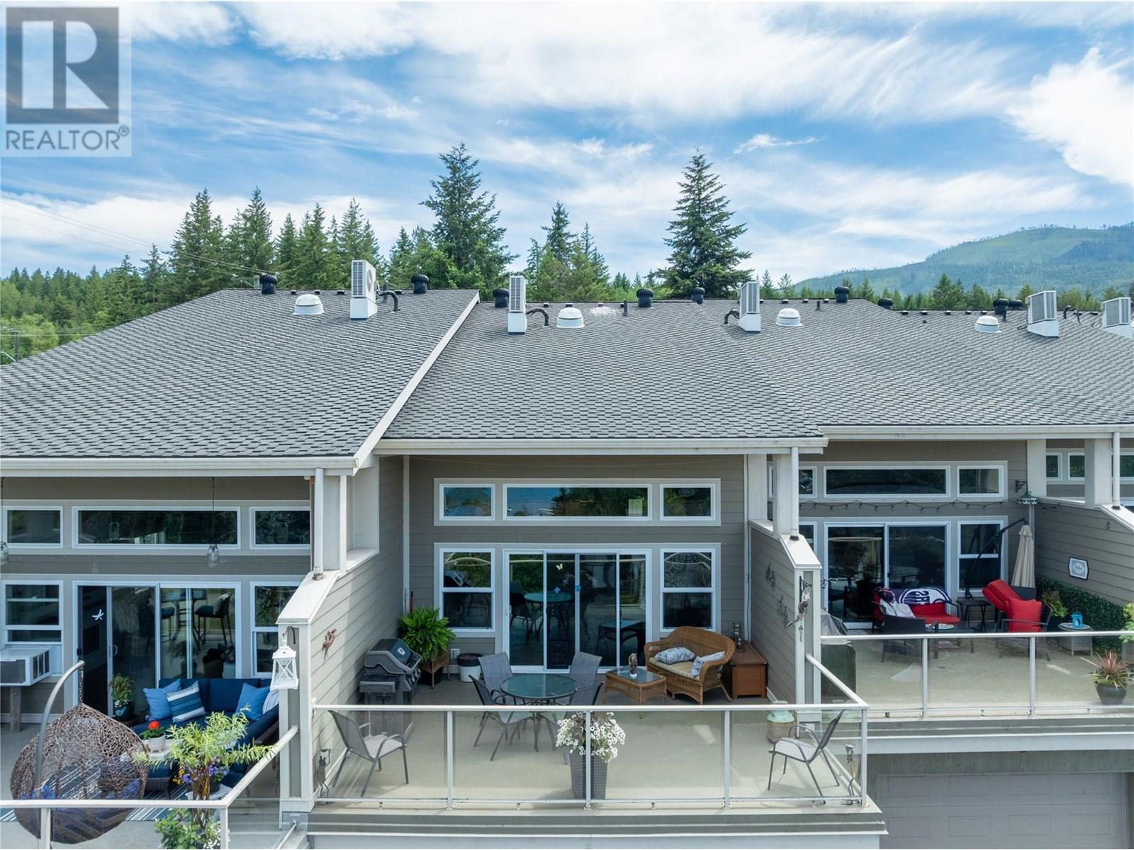 Photo 9 of 2802 Henstridge Road Unit 9, Sorrento BC