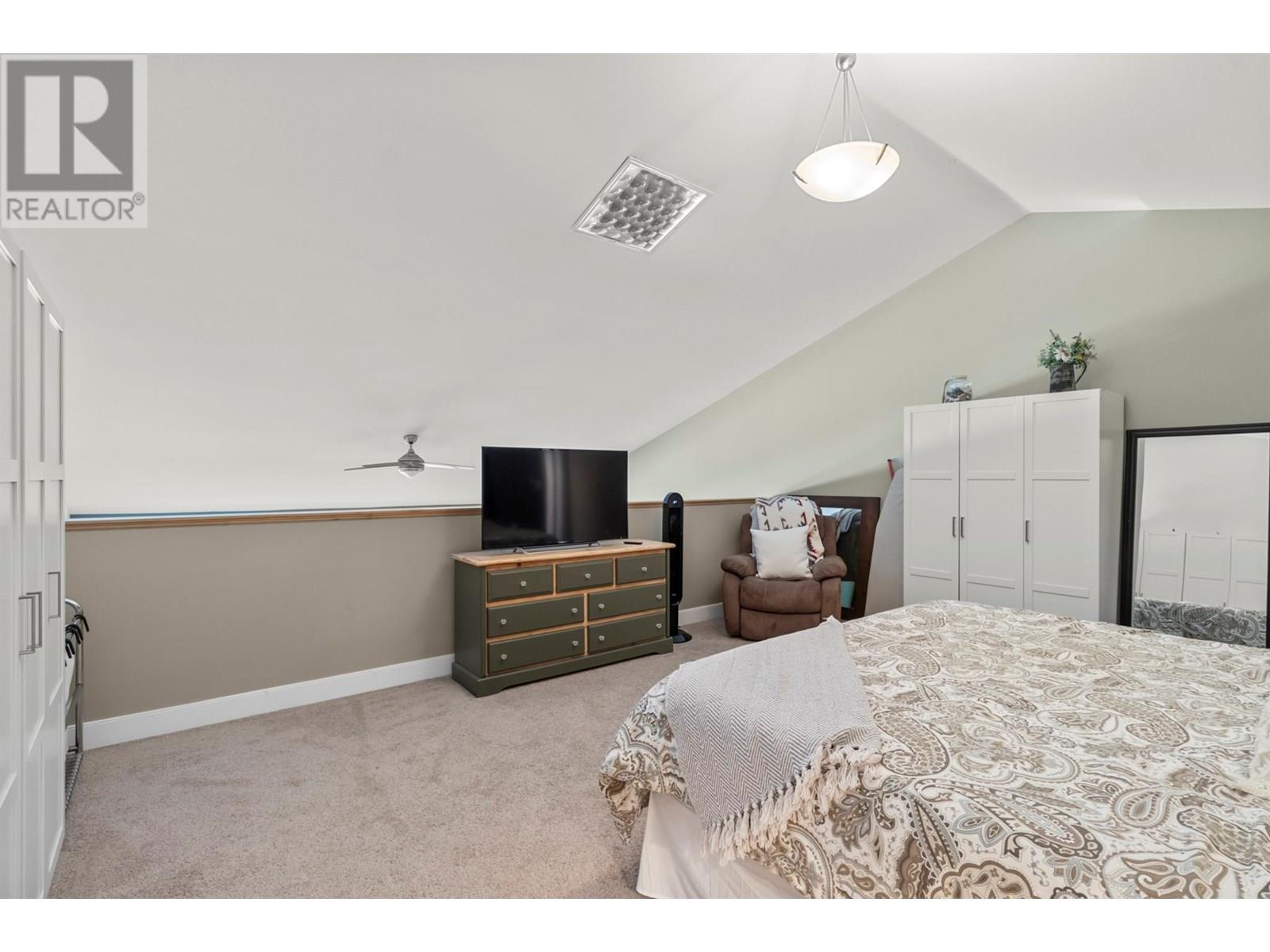 Photo 25 of 2802 Henstridge Road Unit 9, Sorrento BC