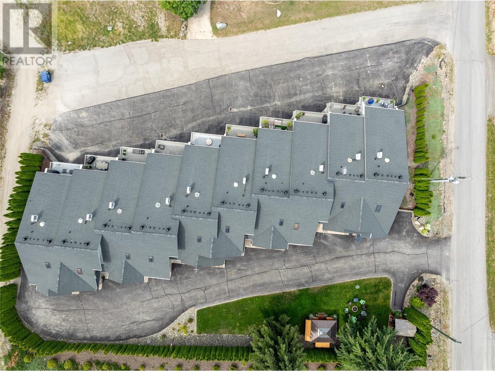 Photo 65 of 2802 Henstridge Road Unit 9, Sorrento BC
