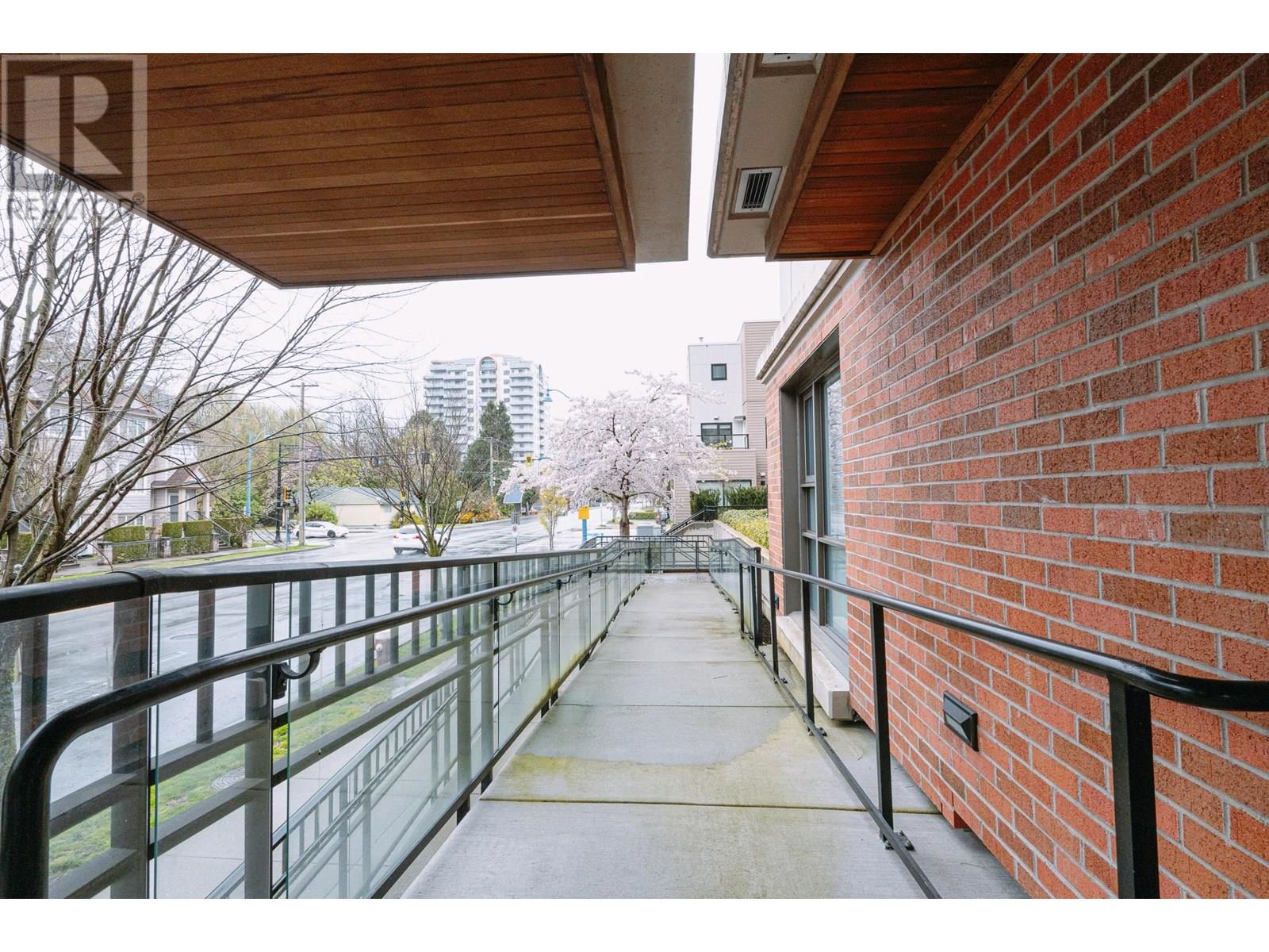 Photo 23 of 1210 6888 Cooney Road, Richmond BC