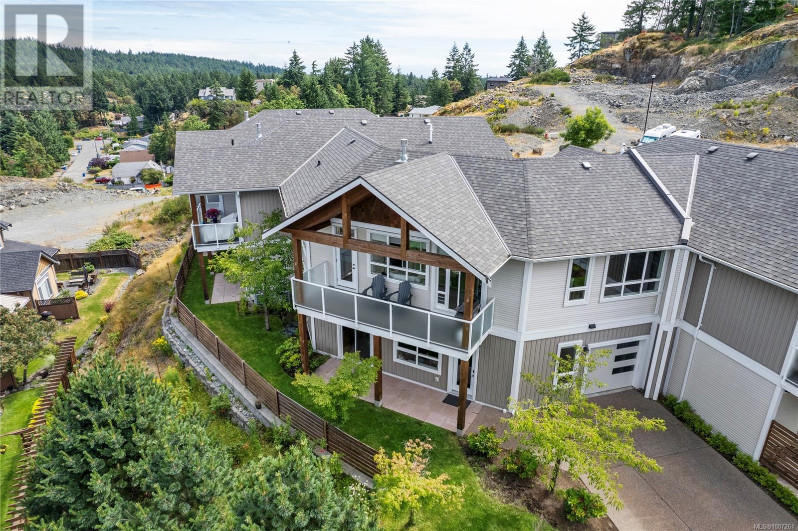 Photo 2 of 3316 Fireweed Way, Nanaimo BC