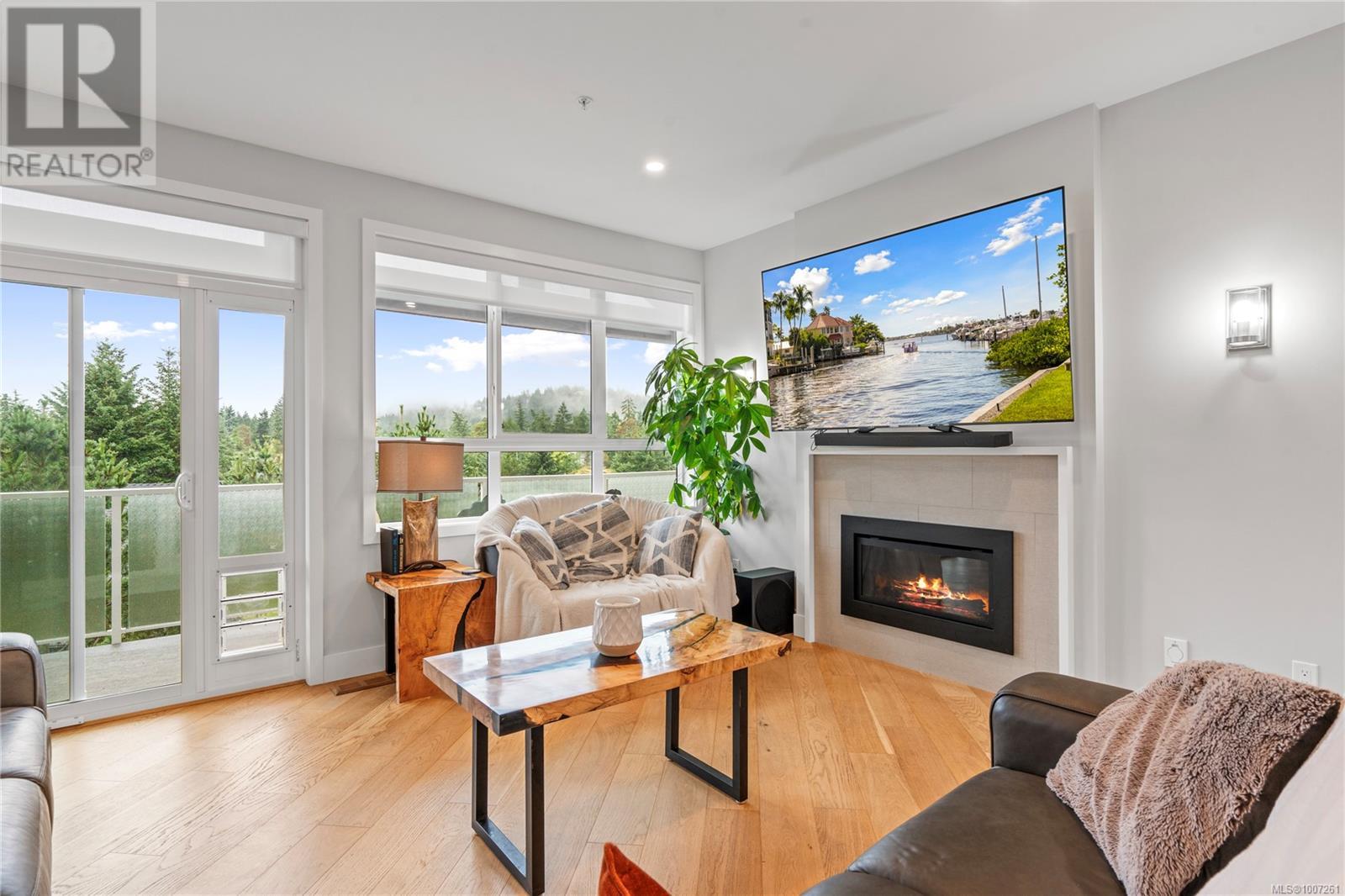 Photo 5 of 3316 Fireweed Way, Nanaimo BC