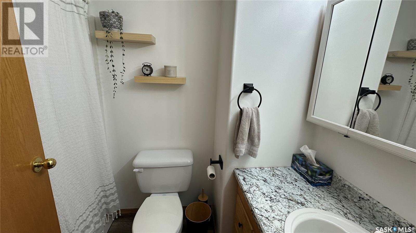 Photo 2 of 903 104th Avenue, Tisdale SK