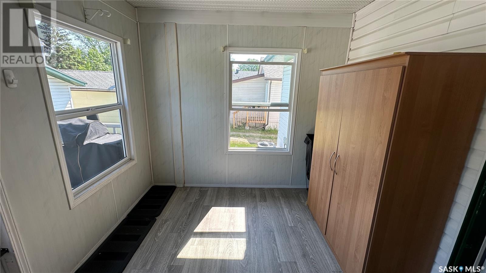 Photo 6 of 903 104th Avenue, Tisdale SK