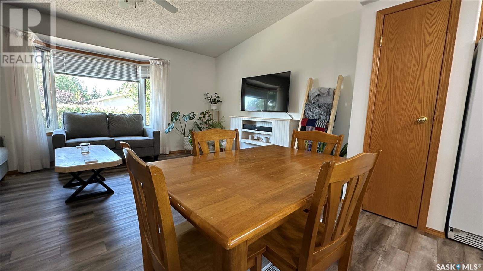 Photo 40 of 903 104th Avenue, Tisdale SK