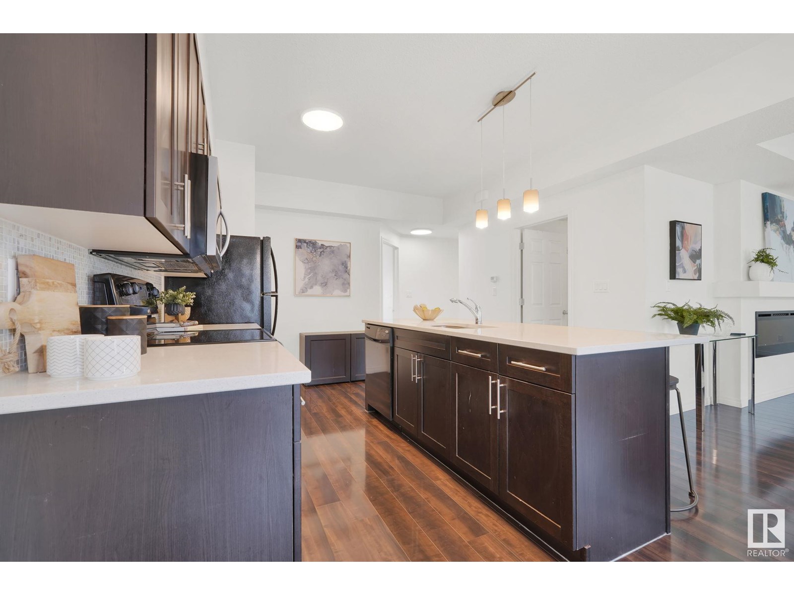 Photo 11 of 41 1623 Towne Centre Blvd Nw Nw, Edmonton AB