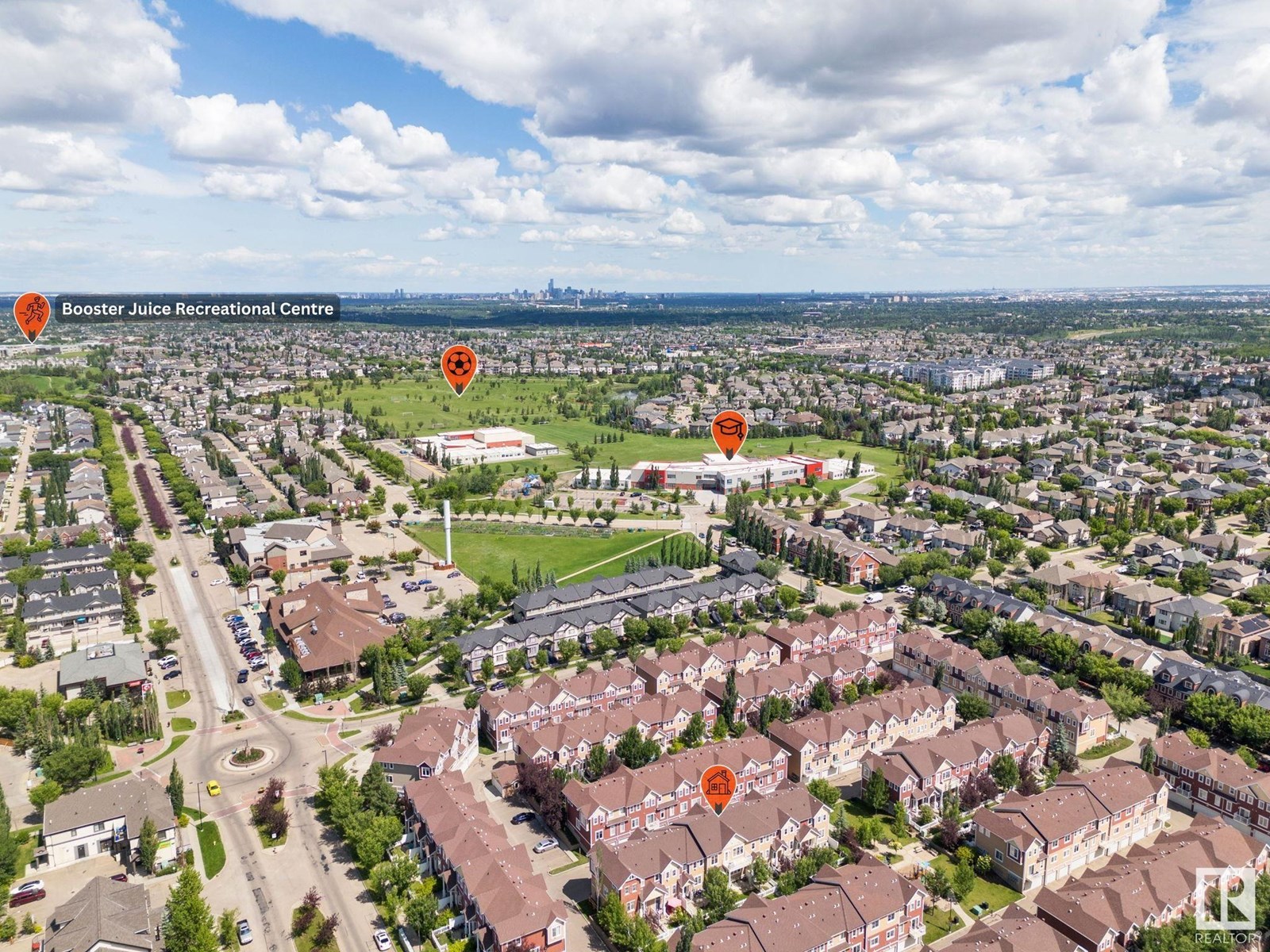Photo 18 of 41 1623 Towne Centre Blvd Nw Nw, Edmonton AB