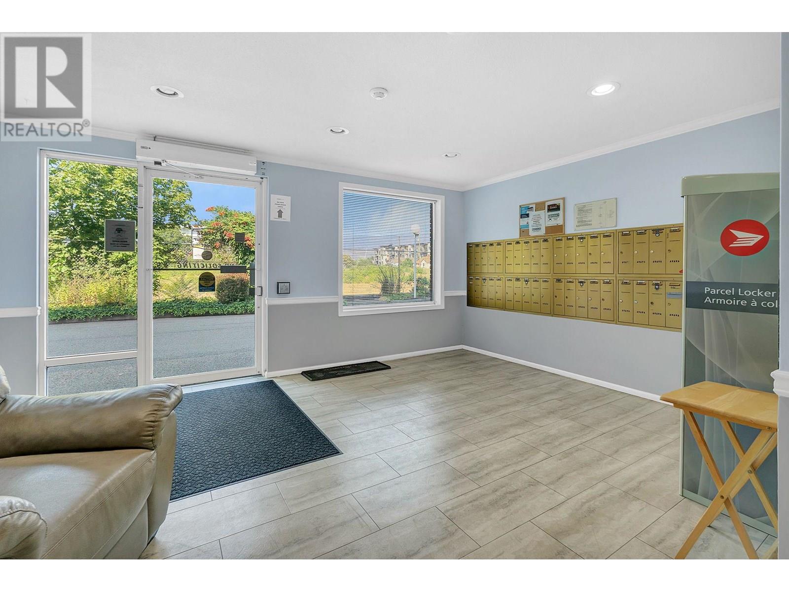 302 1249 Pacific Avenue, Kelowna