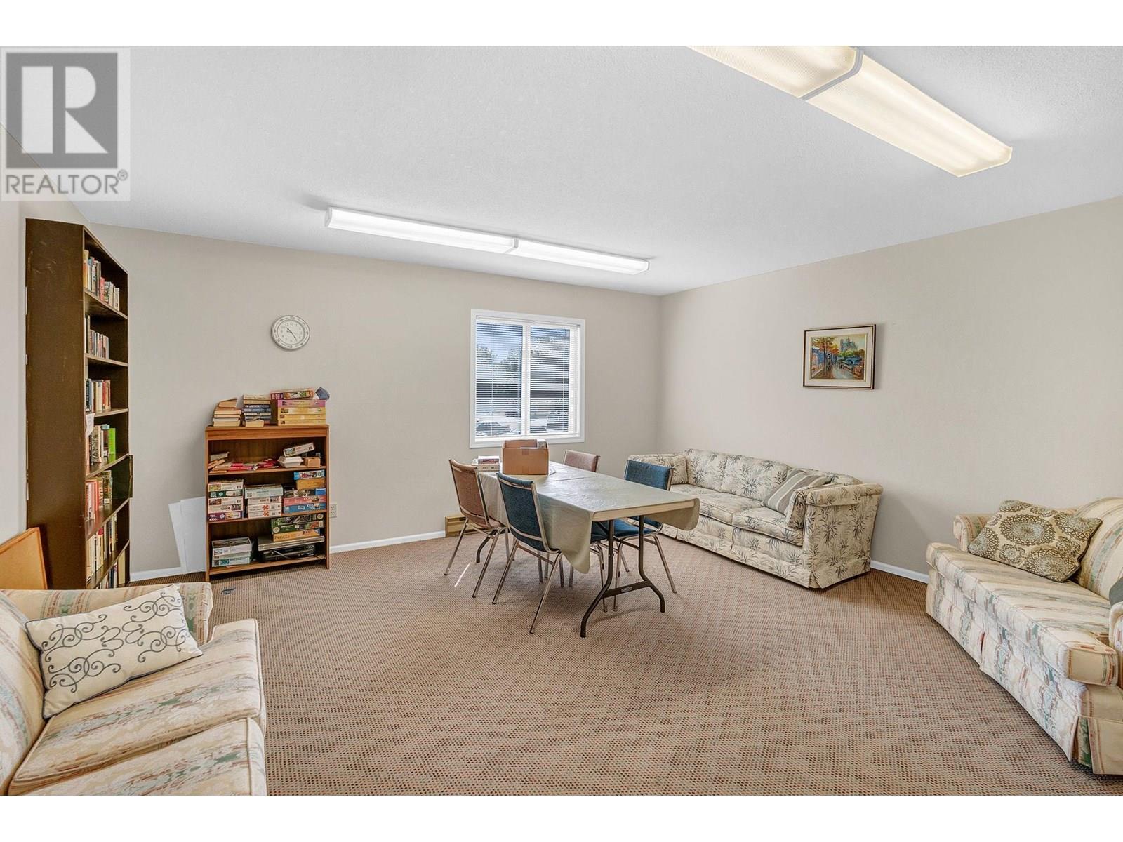 302 1249 Pacific Avenue, Kelowna