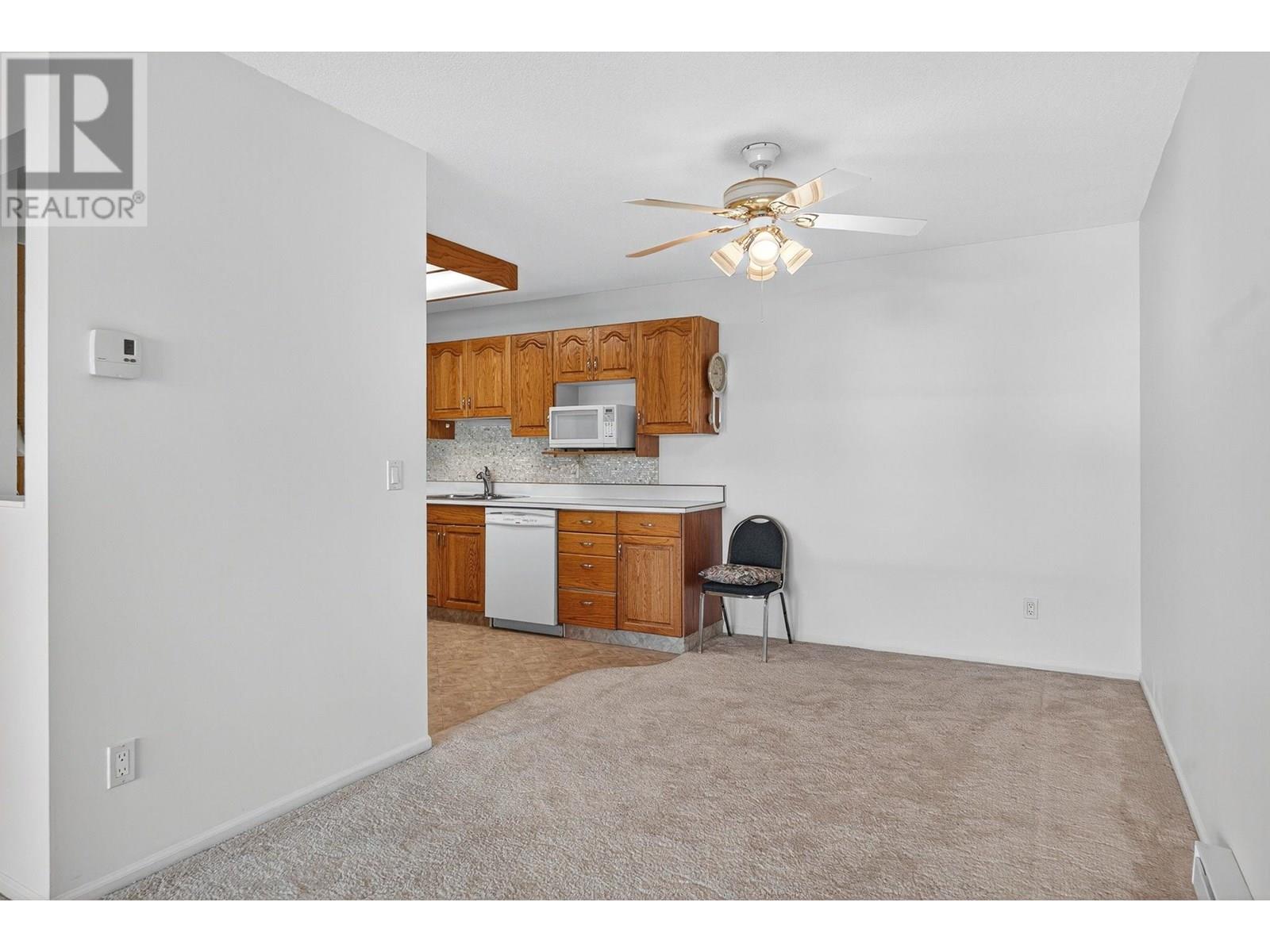 302 1249 Pacific Avenue, Kelowna