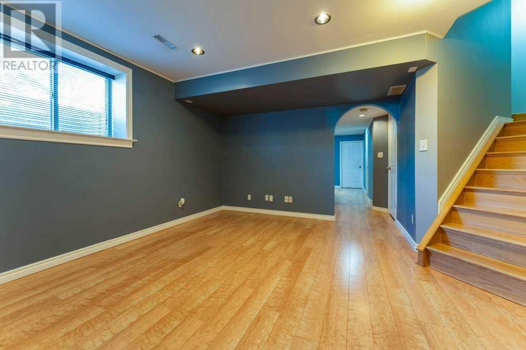 Single Family House for Sale in  Covemeadow Crescent NE Coventry Hills Calgary 