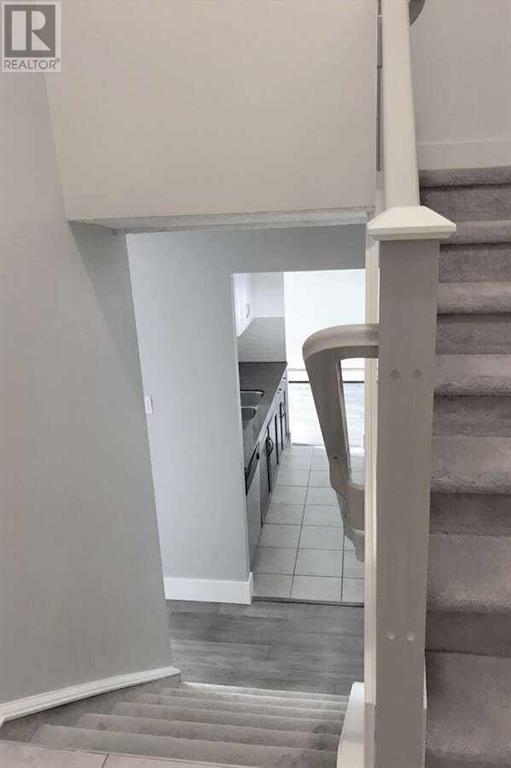 Single Family House Multi-level for Sale in    Avenue SW Beltline Calgary 