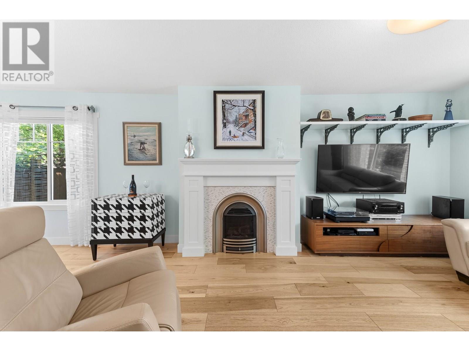  721 Fuller Avenue, Kelowna