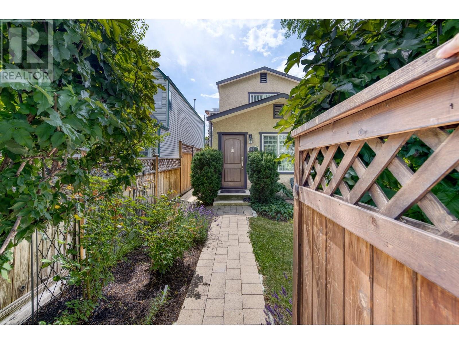  721 Fuller Avenue, Kelowna