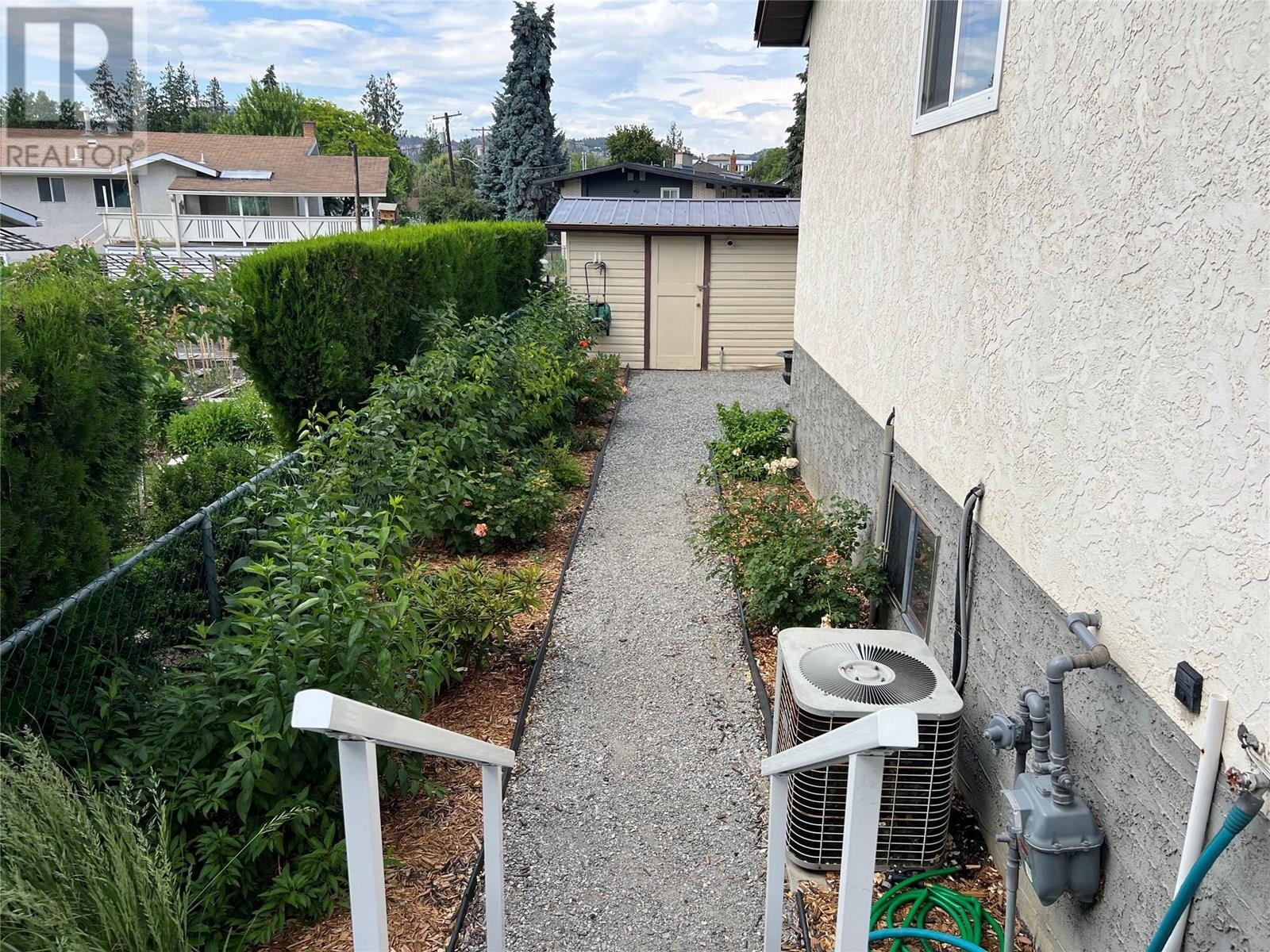  1370 Springfield Road, Kelowna
