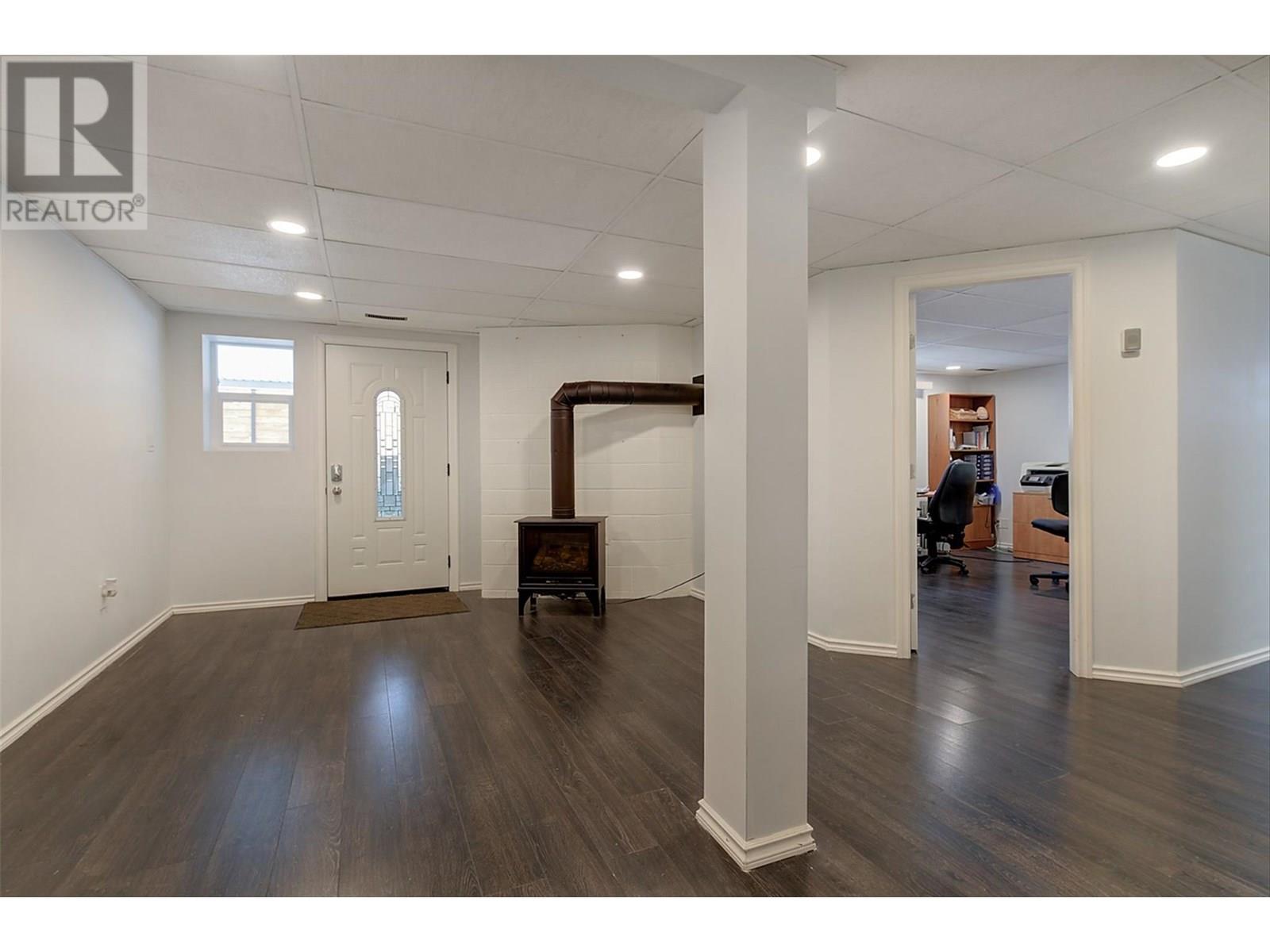  1370 Springfield Road, Kelowna