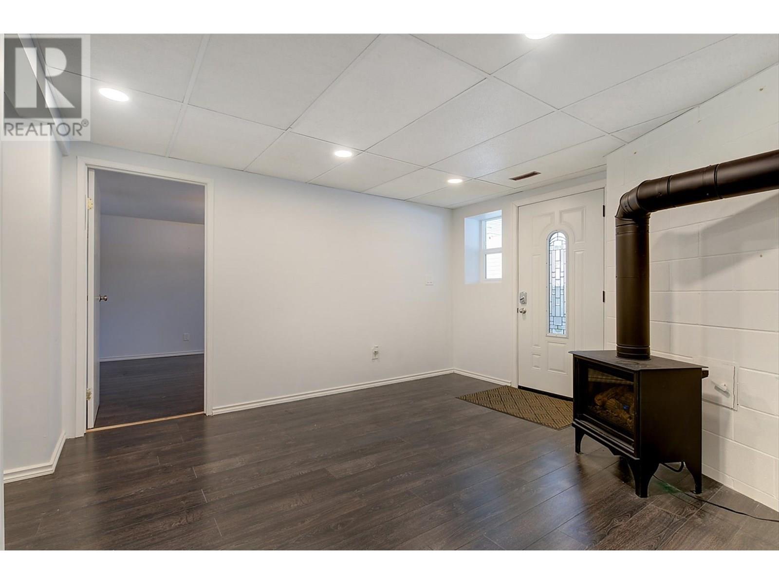  1370 Springfield Road, Kelowna