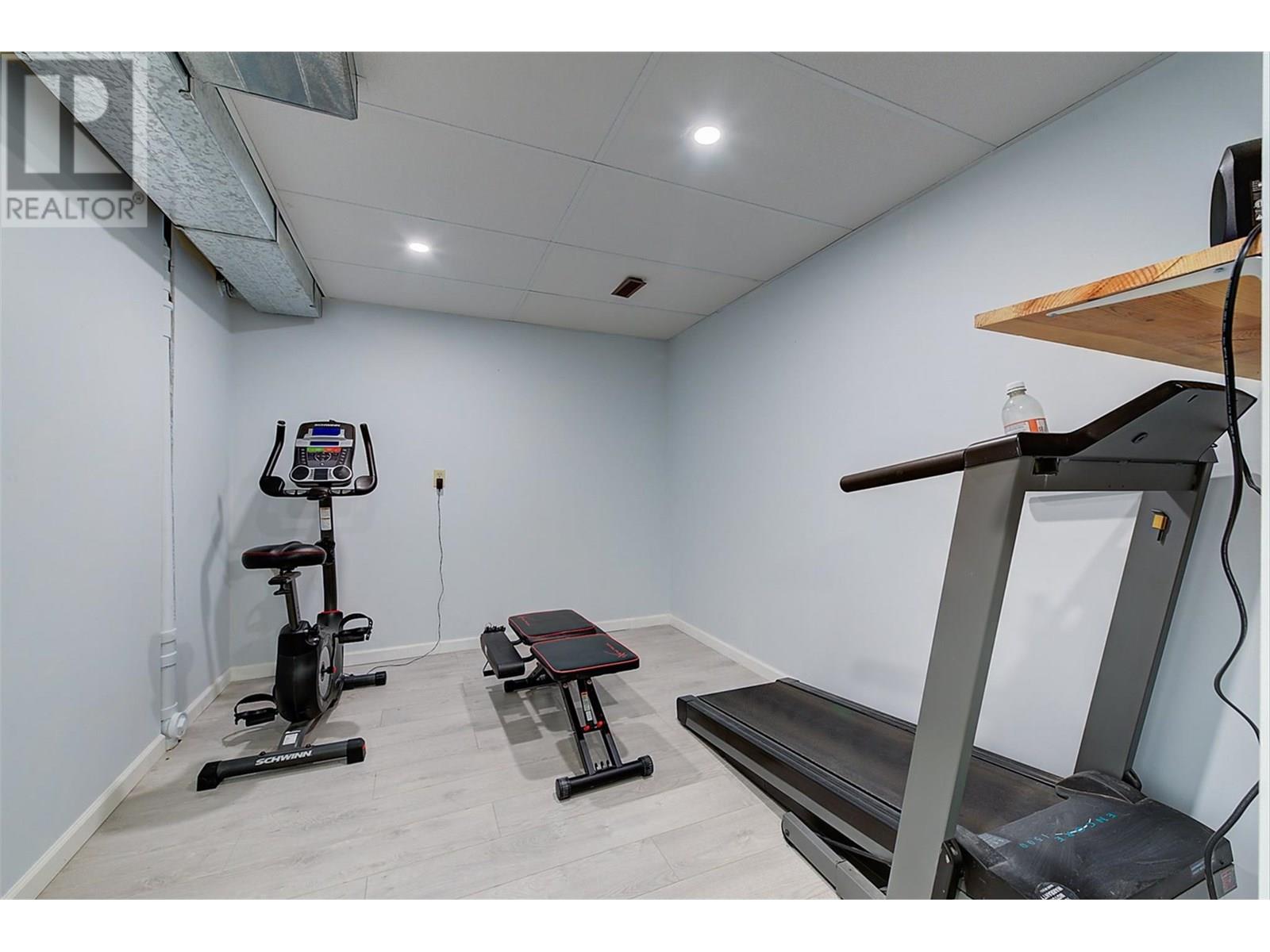  1370 Springfield Road, Kelowna